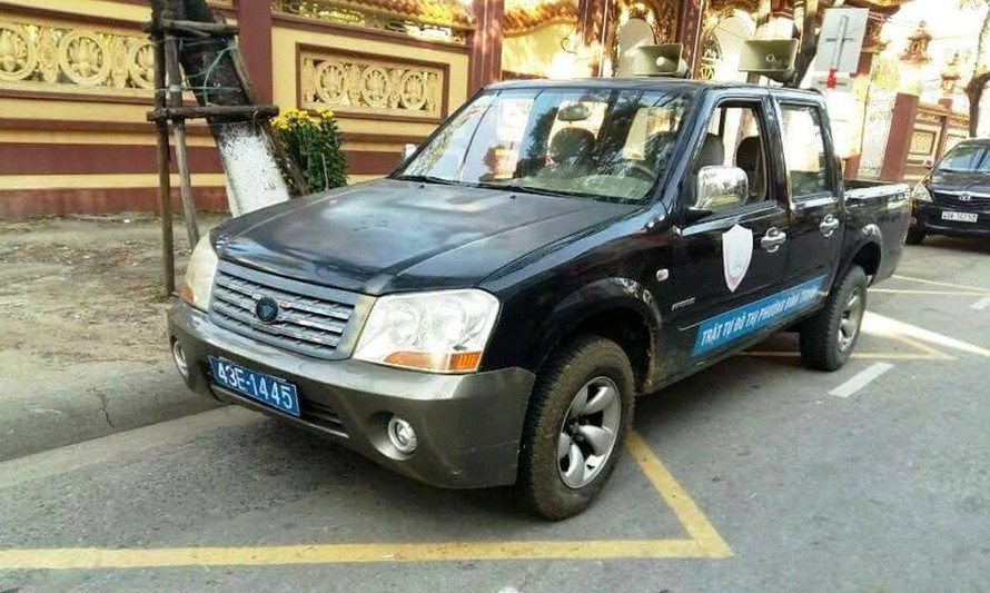 Người dân ghi lại hình ảnh xe đội trật tự đô thị phường Bình Thuận.
