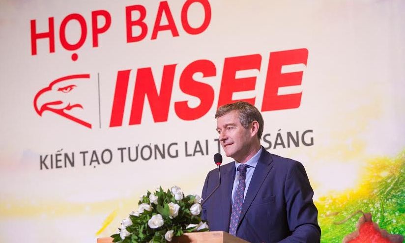 Ông Philippe Richart – Tổng Giám đốc của INSEE tại Việt Nam phát biểu tại cuộc họp báo.
