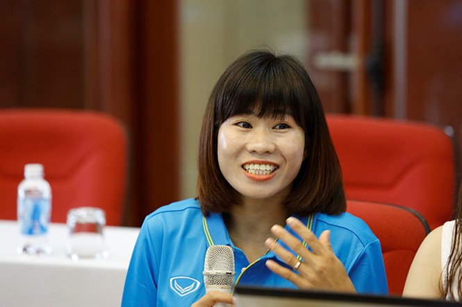 Nữ tuyển thủ Vũ Thị Nhung trong buổi giao lưu trực tuyến với báo Tiền phong sáng 31/8.