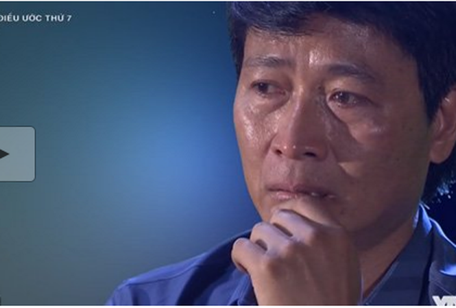 Diễn viên Quốc Tuấn nhiều lần bật khóc trong phóng sự "Điều ước thứ 7". Câu chuyện của hai bố con có sức hút và sức lan tỏa mạnh mẽ.