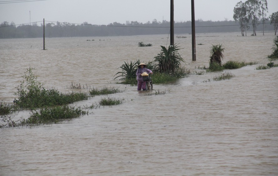 Mưa lớn kéo dài khiến một số nơi tại Quảng Nam bị ngập.
