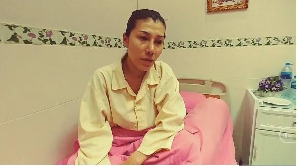Hình ảnh mới nhất của nữ ca sĩ Ivy Trần sau khi phẫu thuật đặt lại túi ngực.