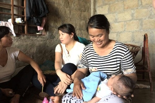 Chị Nguyễn Thị Hà và bé trai 3 tháng tuổi.