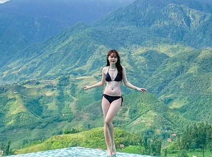 Vướng nghi vấn mang bầu, bạn gái Quang Hải tung ảnh bikini nóng bỏng