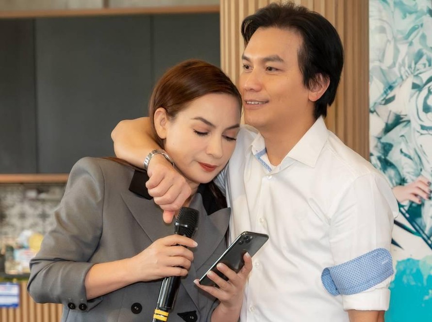 Showbiz 29/8: Mạnh Quỳnh nhắn Phi Nhung: ‘Ta còn nợ nhau nửa đời nghệ thuật còn lại’ 