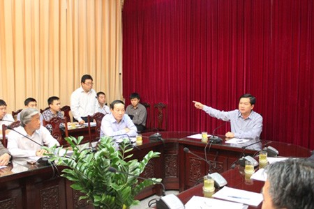 Bộ trưởng Đinh La Thăng: "Một vụ việc như thế mà vẫn ngồi họp giao ban được là không thể chấp nhận" 
