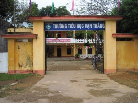 Trường tiểu học Vạn Thắng - nơi người dân tố xã “ăn bớt” tiền tu sửa lại trường.