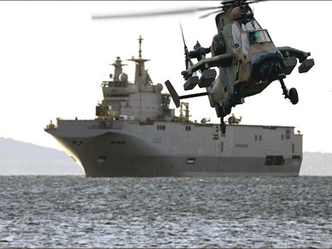 Tàu Mistral có thể chứa 16 trực thăng, bao gồm 6 chiếc có thể triển khai cùng lúc trên boong cất cánh.