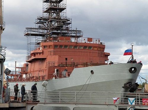 Tàu tình báo Yury Ivanov tại xưởng đóng tàu Severnaya Verf 