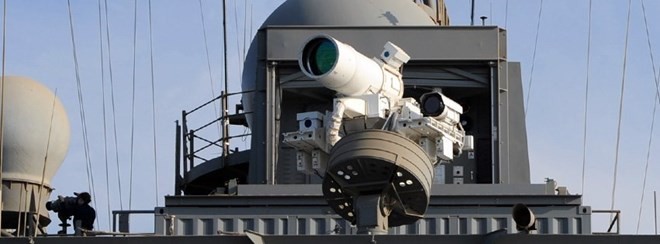 Hệ thống laser LaWS của Mỹ được lắp đặt trên tàu USS Ponce.