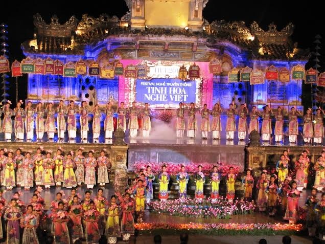 Khai mạc Festival Nghề truyền thống Huế năm 2015