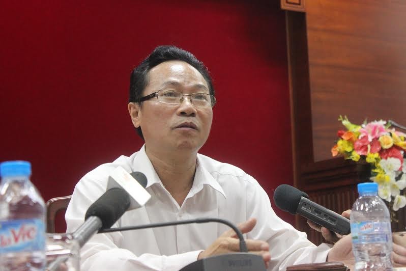  PGS.TS Lê Văn Anh – Phó giám đốc ĐH – Huế trao đổi với phóng viên sáng nay.