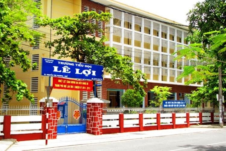 Trường Tiểu học Lê Lợi (TP Huế), nơi vừa xảy ra vụ kẻ gian đột nhập phòng làm việc trộm đi chiếc két sắt nặng gần 1 tạ. Ảnh Internet