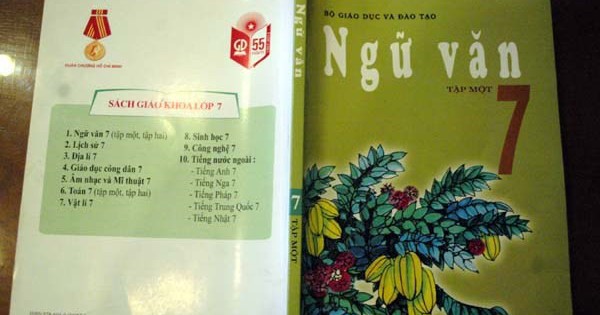 Cuốn sách Ngữ Văn lớp 7 do Nhà xuất bản Giáo dục Việt Nam phát hành. Ảnh: Infonet.
