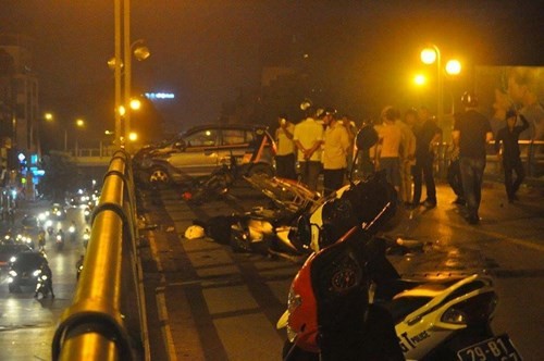 Hà Nội: Khởi tố vụ 'taxi đâm loạn xạ trên cầu vượt'