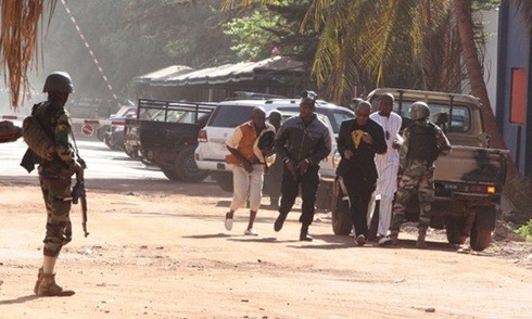 Đặc nhiệm đột kích khách sạn ở Mali giải cứu con tin