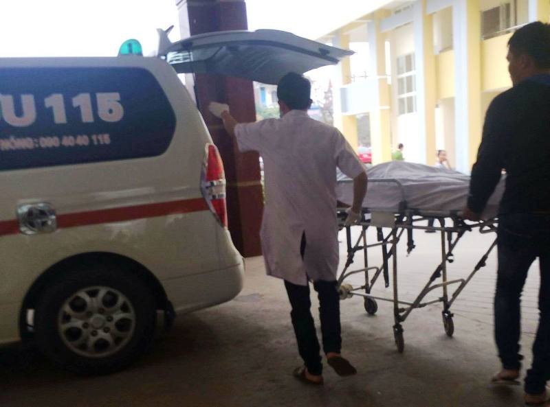 Nạn nhân được đưa vào cấp cứu tại Bệnh viện Đa khoa Hà Tĩnh nhưng đã tử vong. Ảnh Vietnamnet.vn