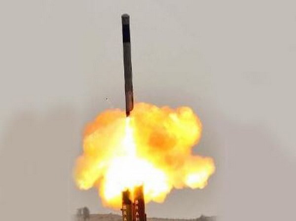Tên lửa hành trình siêu thanh tấn công từ mặt đất BrahMos. (Nguồn: PTI) 