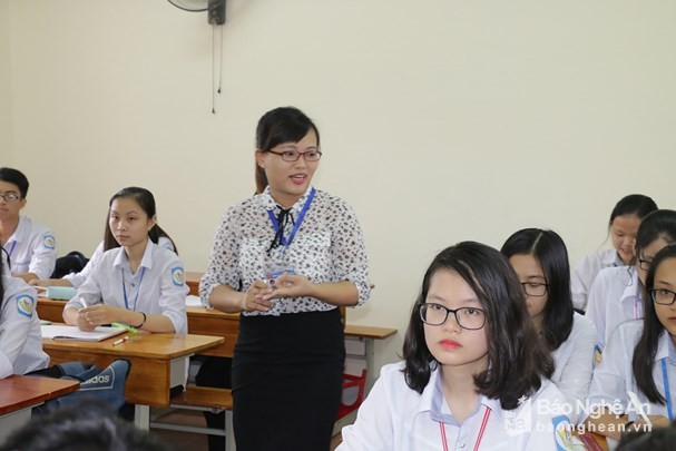 Giờ học của học sinh Trường THPT chuyên Phan Bội Châu. Ảnh: Mỹ Hà 