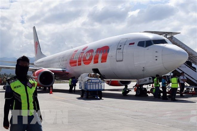 Máy bay Boeing 737-800 của Hãng hàng không Lion Air tại sân bay Mutiara Sis Al Jufri ở Palu, Indonesia ngày 10/10. (Nguồn: AFP/TTXVN) 