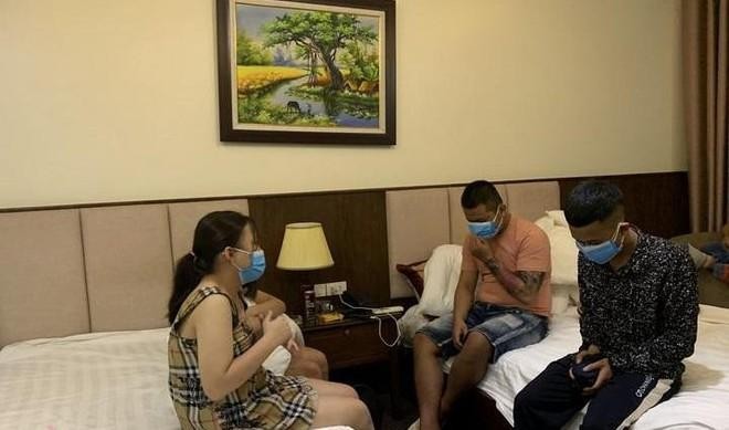 Thiếu niên 14 tuổi 'bay lắc' cùng 3 anh chị trong khách sạn giữa mùa dịch