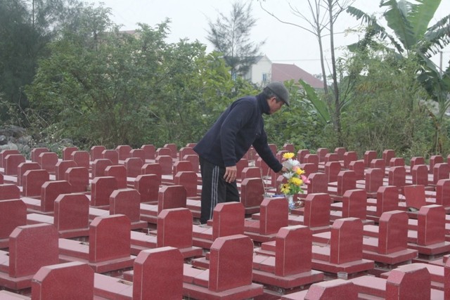 Chuyện người cựu chiến binh xây dựng gần 400 ngôi mộ “vô chủ“