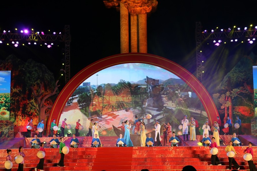 Thủ tướng dự Lễ kỷ niệm 50 năm chiến thắng Truông Bồn