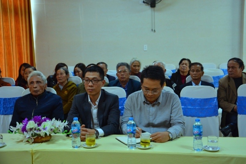 Báo Tiền Phong cùng nhà tài trợ trao quà cho cựu TNXP tại Nghệ An, Hà Tĩnh.