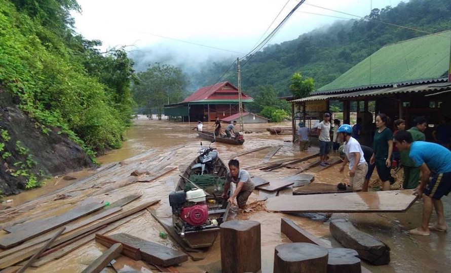 Hoàn lưu bão số 4, các huyện miền núi Nghệ An đặt trong tình trạng báo động