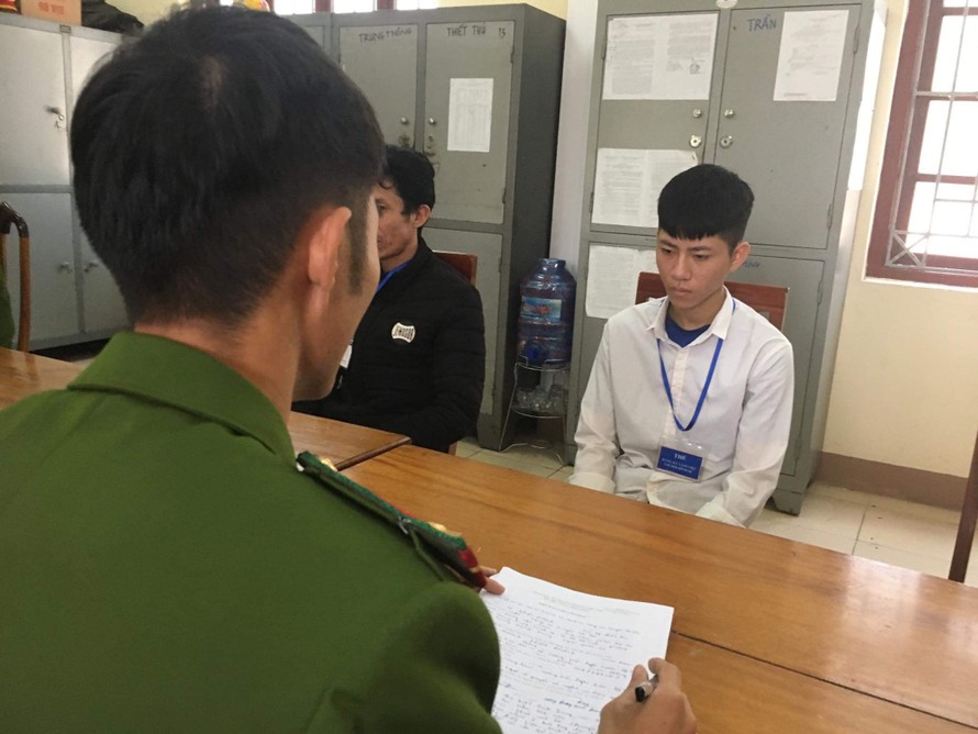 Phong bị bắt giữ tại CQĐT
