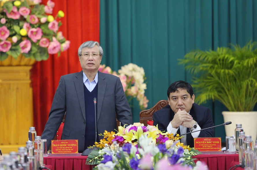 Thường trực Ban Bí thư Trần Quốc Vượng phát biểu chỉ đạo tại buổi làm việc với tỉnh Nghệ An.