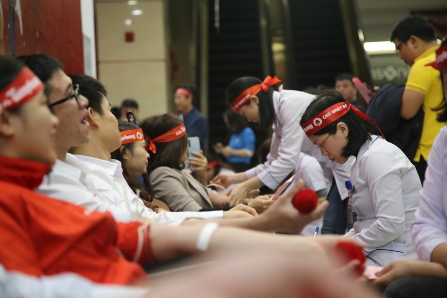 Hơn 1.500 cán bộ, đoàn viên tham gia ngày hội Chủ nhật Đỏ ở Hà Tĩnh