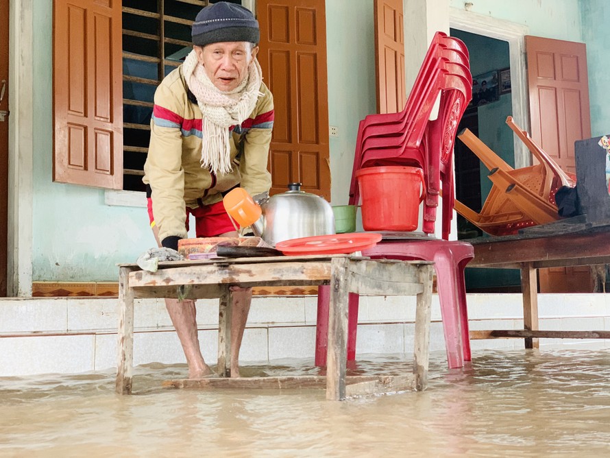 Hà Tĩnh hỗ trợ 50 triệu đồng cho người dân bị sập nhà vì lũ