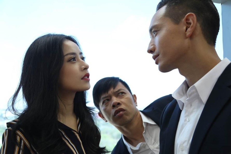 Chi Pu và Kim Lý luôn có kỳ đà cản mũi Thái Hoà trong "Vệ sĩ Sài Gòn"