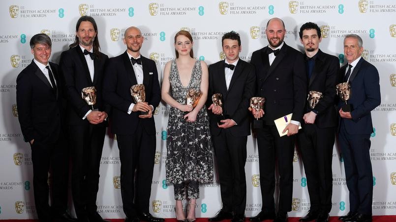 Ê kíp La La Land ăn mừng chiến thắng vang dội của phim tại BAFTA
