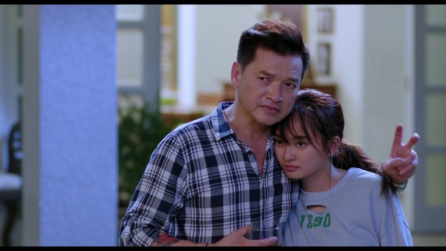 Quang Minh trong vai ông bố gây ấn tượng trong "Em chưa 18"