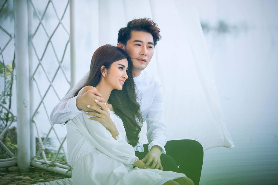 Kim Tuyến-Khôi Trần lãng mạn trong MV "Giấu"