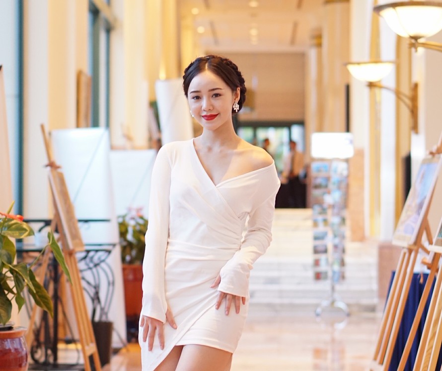 Thu Quỳnh "Kool" sexy trong buổi ra mắt phim truyền hình mới