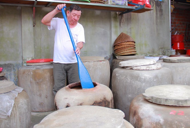 Làng nghề làm nước mắm truyền thống ở Nam Ô được ghi danh Di sản văn hóa phi vật thể quốc gia
