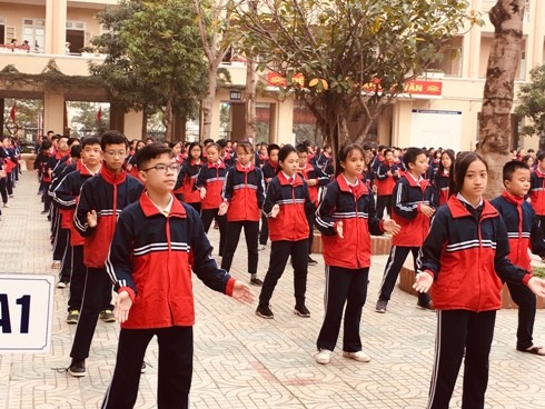 Một buổi sinh hoạt giữa giờ của học sinh Trường THCS Lê Qúy Đôn (Cầu Giấy - Hà Nội)