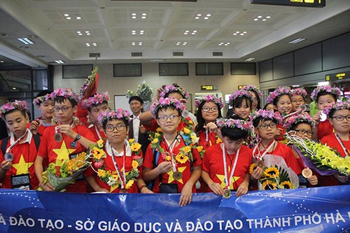 Đoàn học sinh Việt Nam từng tham dự kỳ thi