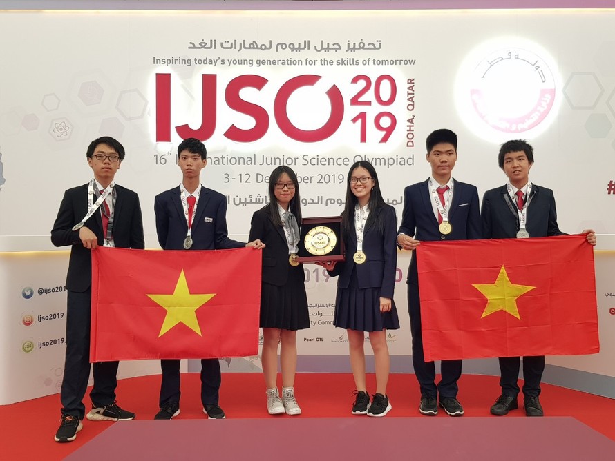 6 học sinh Việt Nam giành 6 Huy chương Vàng, Bạc Olympic Khoa học trẻ quốc tế