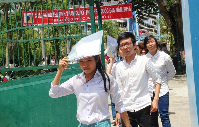 Thí sinh Quảng Nam sau buổi thi môn Văn