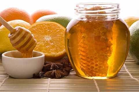 Những lợi ích sức khỏe tuyệt vời của mật ong nguyên chất