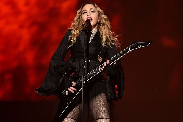 Madonna được bình chọn là Người phụ nữ của năm 2016
