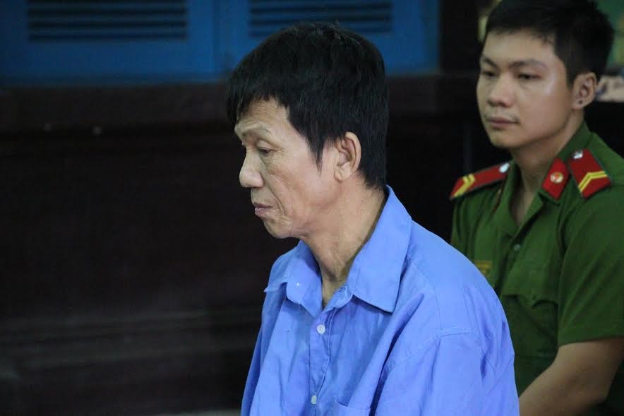 Bị cáo Nguyễn Văn Nam tại phiên tòa sáng nay 15/11. Ảnh: Tân Châu 