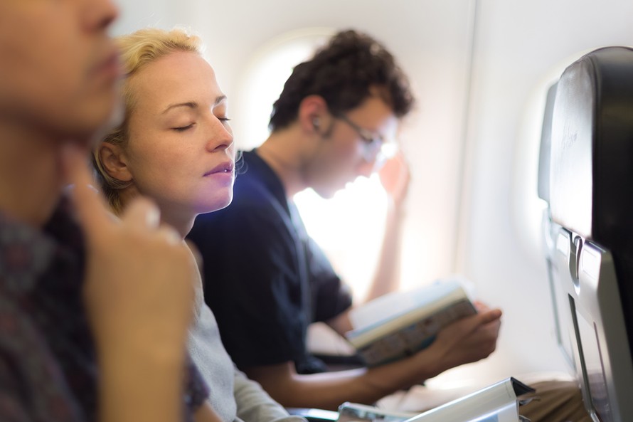 'Bí kíp' tránh mệt mỏi trên chuyến bay dài