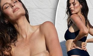 Người mẫu Úc Nicole Trunfio quá đẹp và gợi cảm chỉ sau 4 tháng sinh con