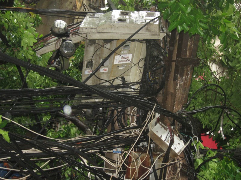 Một điểm cấp điện bị hư hỏng trong cơn bão
