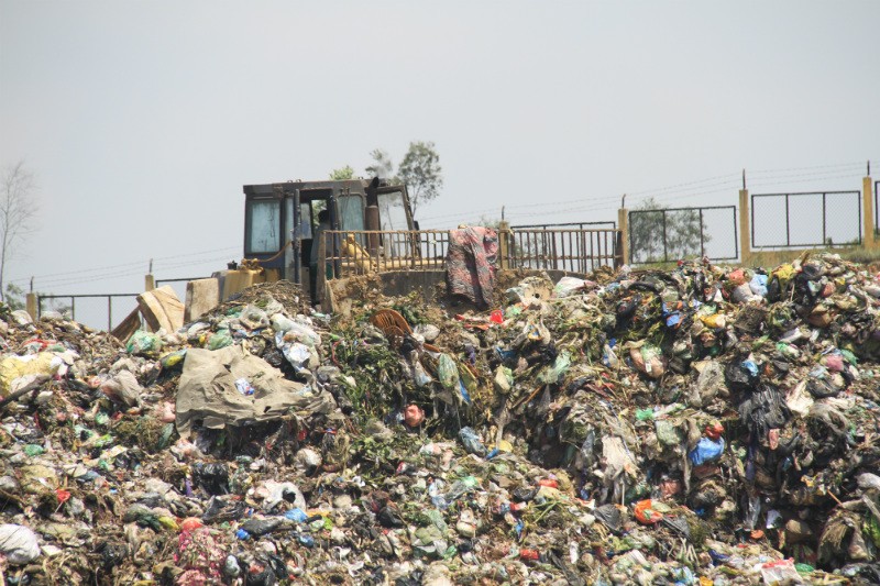 Khẩn trương cấp nước sạch cho dân quanh bãi rác Nam Sơn